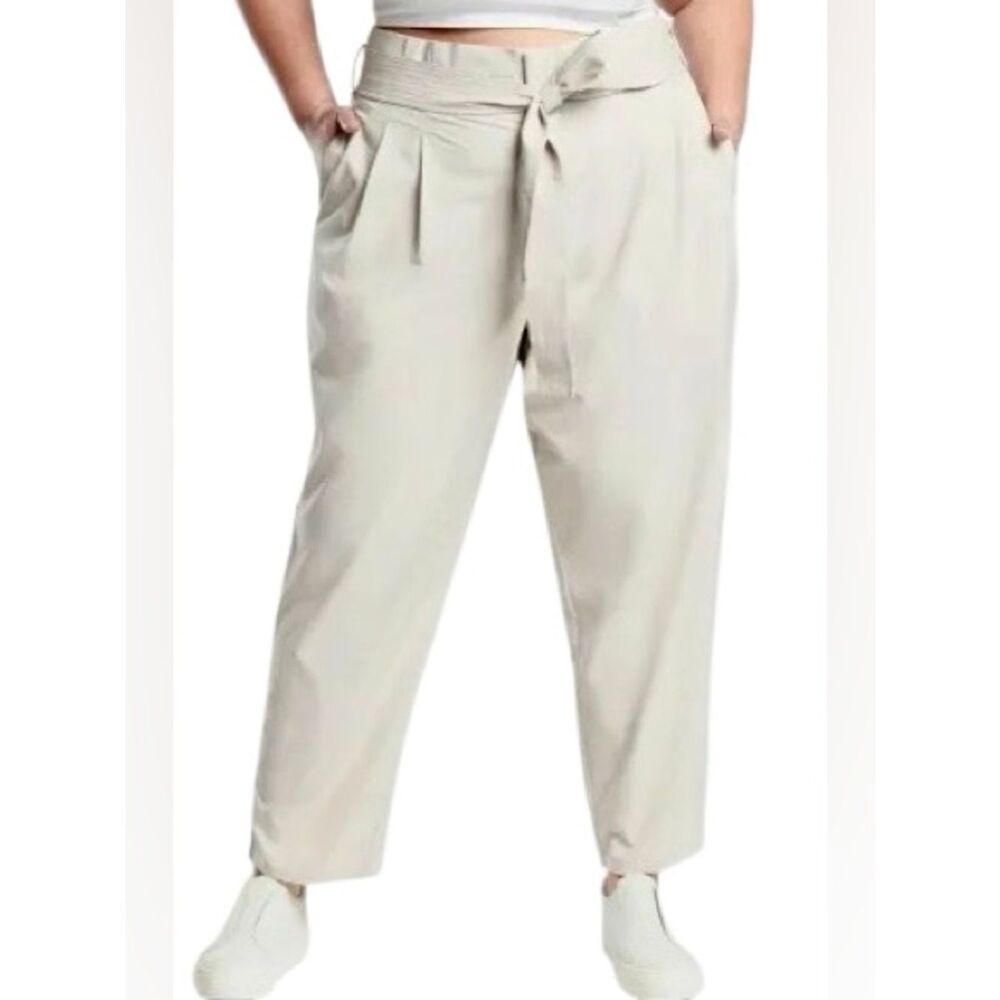 Athleta Skyline Pant II in Taupe Cream Women’s 6